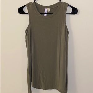 Army green boutique long sleeve